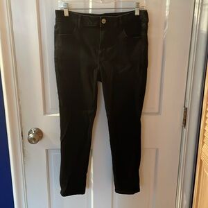 American Eagle black jean hi rise crop super super stretch pants